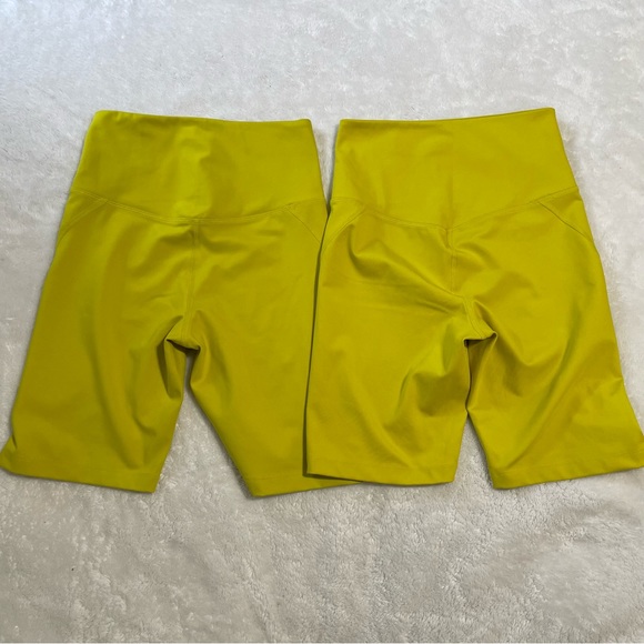 Girlfriend Collective Compression High-Rise Bike Short - Picture 2 of 13